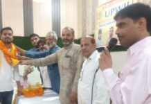 पत्रकार निर्भीक होकर निष्पक्षता के साथ कार्य करें