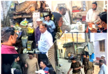 चेकिंग अभियान के दौरान बाजार में हड़कंप, कई दुकानों के शटर गिरे